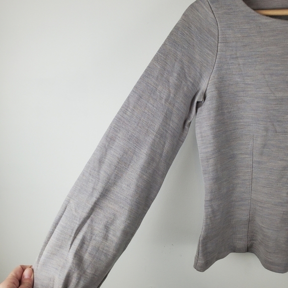 Club Monaco Fitted Wool Sweatshirt Medium‎ Cropped Bell Sleeve Spacedye gray - Picture 4 of 8